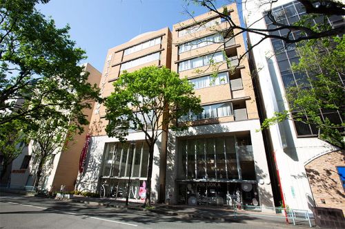 福岡ビューティーアート専門学校